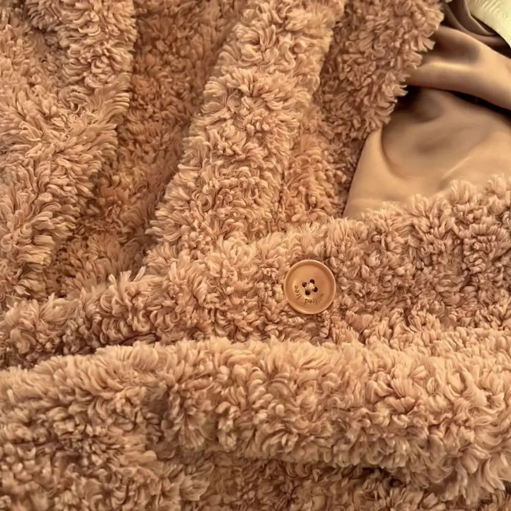 Aritzia Pink Peacoat XS new